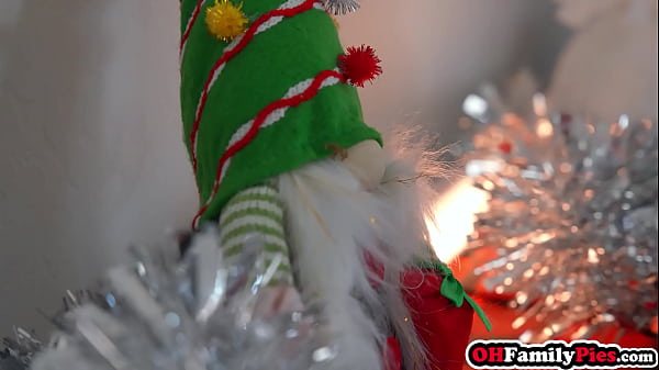 Stepsister Bianca Bangs surprised big cock stepbro and got an early New Years big gift